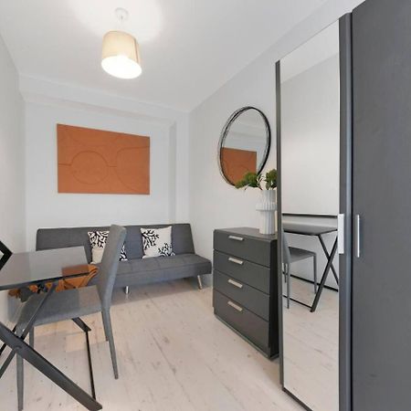 2 Bed Apartment- Finsbury Park Station B ロンドン エクステリア 写真