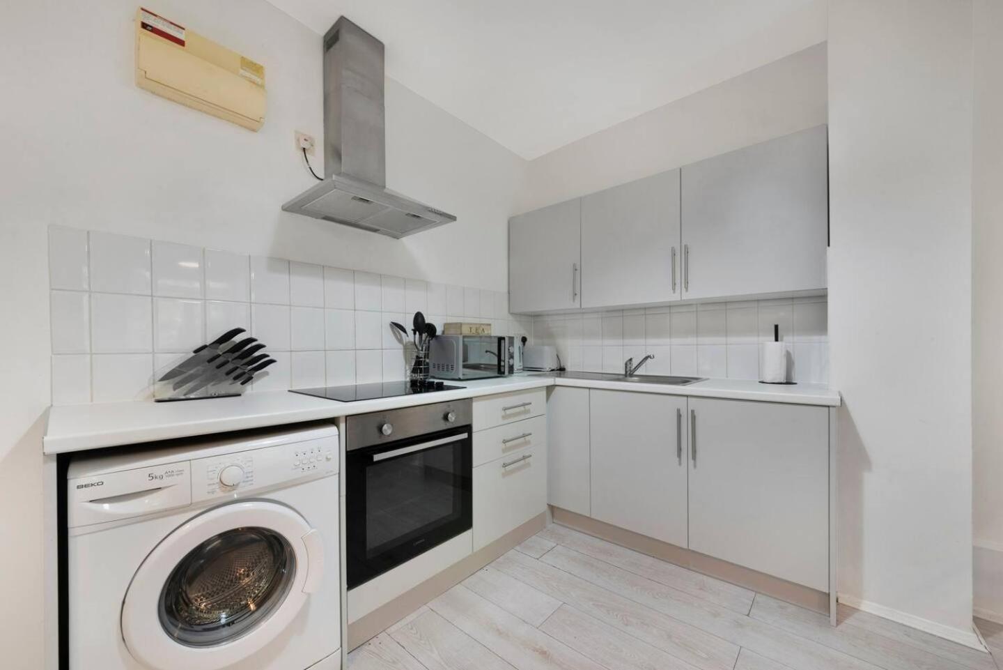 2 Bed Apartment- Finsbury Park Station B ロンドン エクステリア 写真